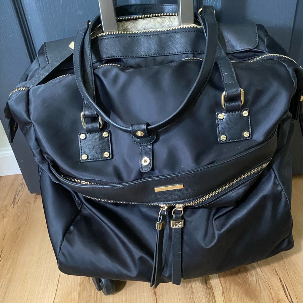Simply Noelle Carry On Rolling Black and Gold Bag w/LapTop Compartment - Picture 2 of 11